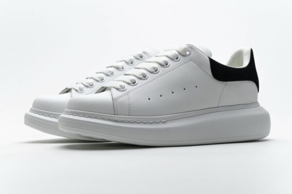 462214 WHGP7 9001 Alexander McQueen Sneaker White Black23 - Coco Sneakers